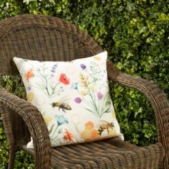 Saro Lifestyle Bright Bumble Bee Floral Outdoor Pillow With Poly Fill, 18"x18", Multicolored -Winter Glow Store GUEST 10239fd3 2f7a 4590 bf10 cef8bf701653