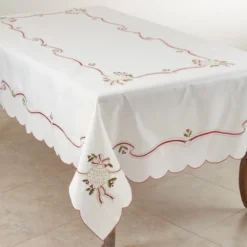 Saro Lifestyle Embroidered Tablecloth With Christmas Motifs 9 Saro Lifestyle Embroidered Tablecloth With Christmas Motifs -Winter Glow Store GUEST 41d3e498 4a4a 48f1 9584 9e37bfdf3a83