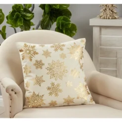 Saro Lifestyle Foil Print Snowflake Decorative Pillow Cover 5 Saro Lifestyle Foil Print Snowflake Decorative Pillow Cover -Winter Glow Store GUEST 553c1ea8 d805 4c29 95ee 2662f36b90ba