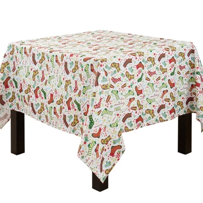 Saro Lifestyle Christmas Stockings Holiday Tablecloth 7 Saro Lifestyle Christmas Stockings Holiday Tablecloth - Image 7