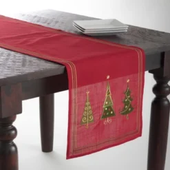 Saro Lifestyle Embroidered Christmas Tree Design Table Runner -Winter Glow Store GUEST 69935f57 a4c3 4d33 9560 ce40be2a7936
