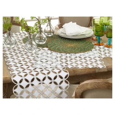 Saro Lifestyle 16"x68" Buche De Noel Design Table Runner Gold 1 Saro Lifestyle 16"x68" Buche De Noel Design Table Runner Gold