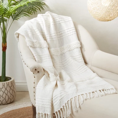 Saro Lifestyle Boho Chic Tufted Throw With Tassels, White, 50"x60" 2 Saro Lifestyle Boho Chic Tufted Throw With Tassels, White, 50"x60" - Image 2
