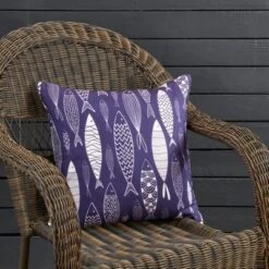 Saro Lifestyle Whimsical School Of Fish Outdoor Pillow With Poly Fill, 18"x18", Blue 6 Saro Lifestyle Whimsical School Of Fish Outdoor Pillow With Poly Fill, 18"x18", Blue -Winter Glow Store GUEST de03040d eed9 4316 b805 d44965e93177