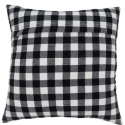 Saro Lifestyle Buffalo Plaid Holly Decorative Pillow Cover, Black/White, 18"
